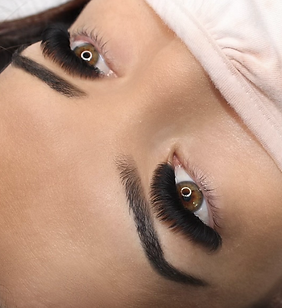 Mega Volume Lash Extensions