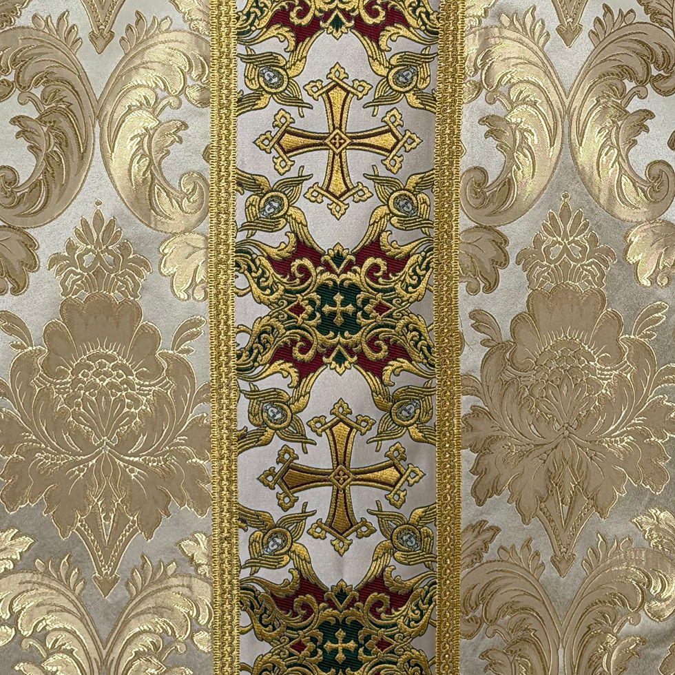 Thumbnail: Gold Roman Traditional (Fiddleback) Chasuble 