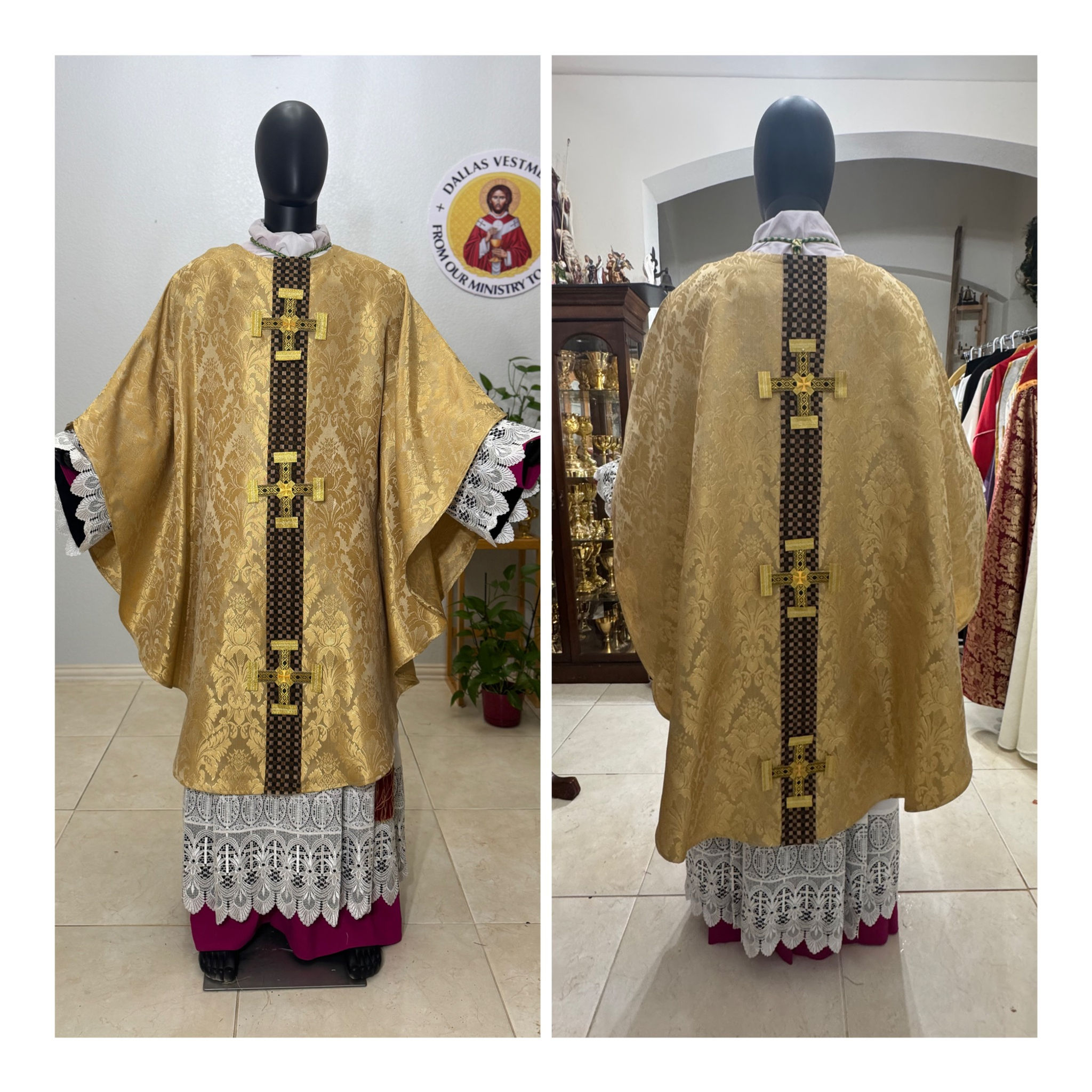 Gold Gothic Chasuble + Stole (Regio) + + +