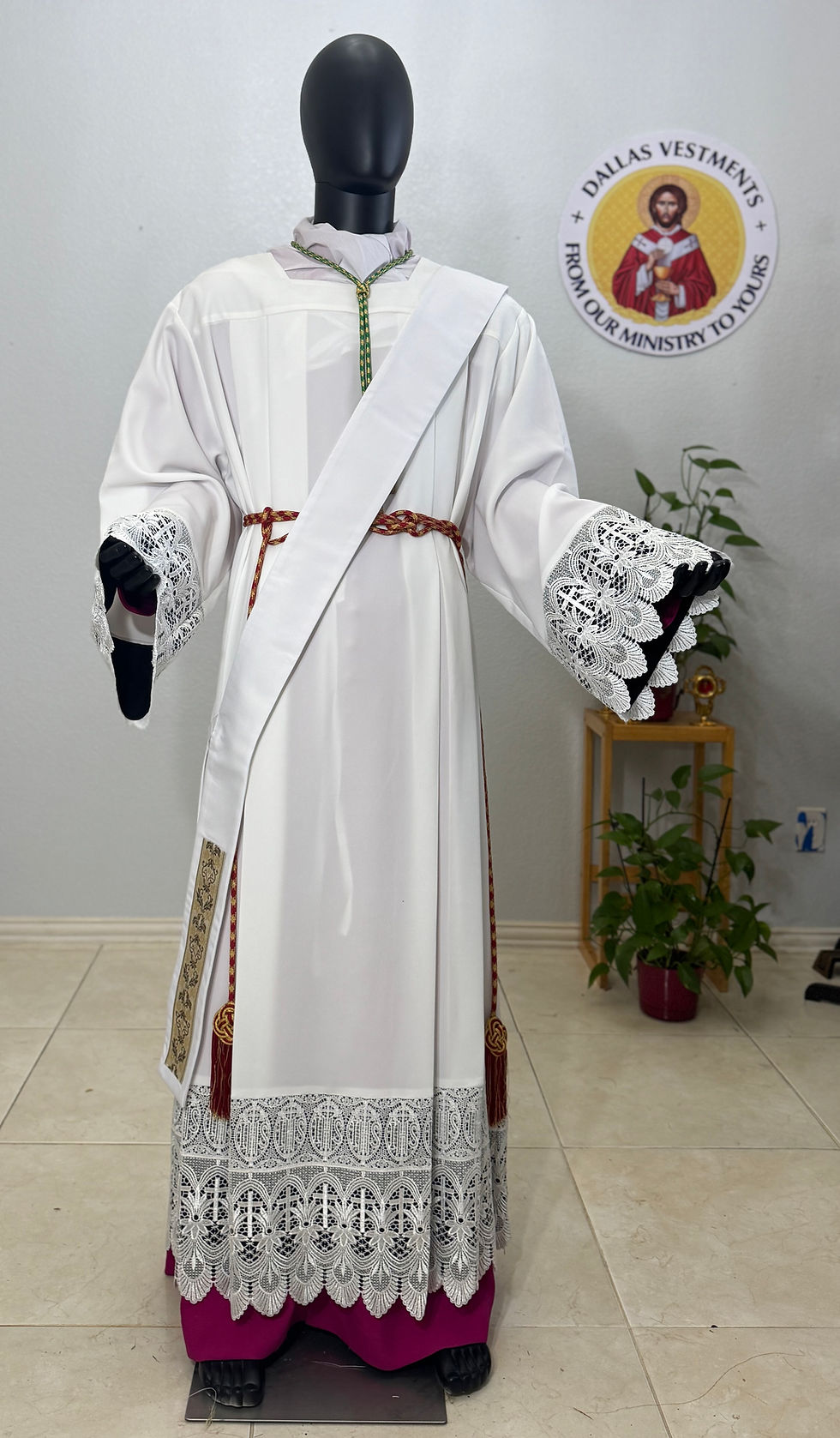 Thumbnail: White Dalmatic + Stole