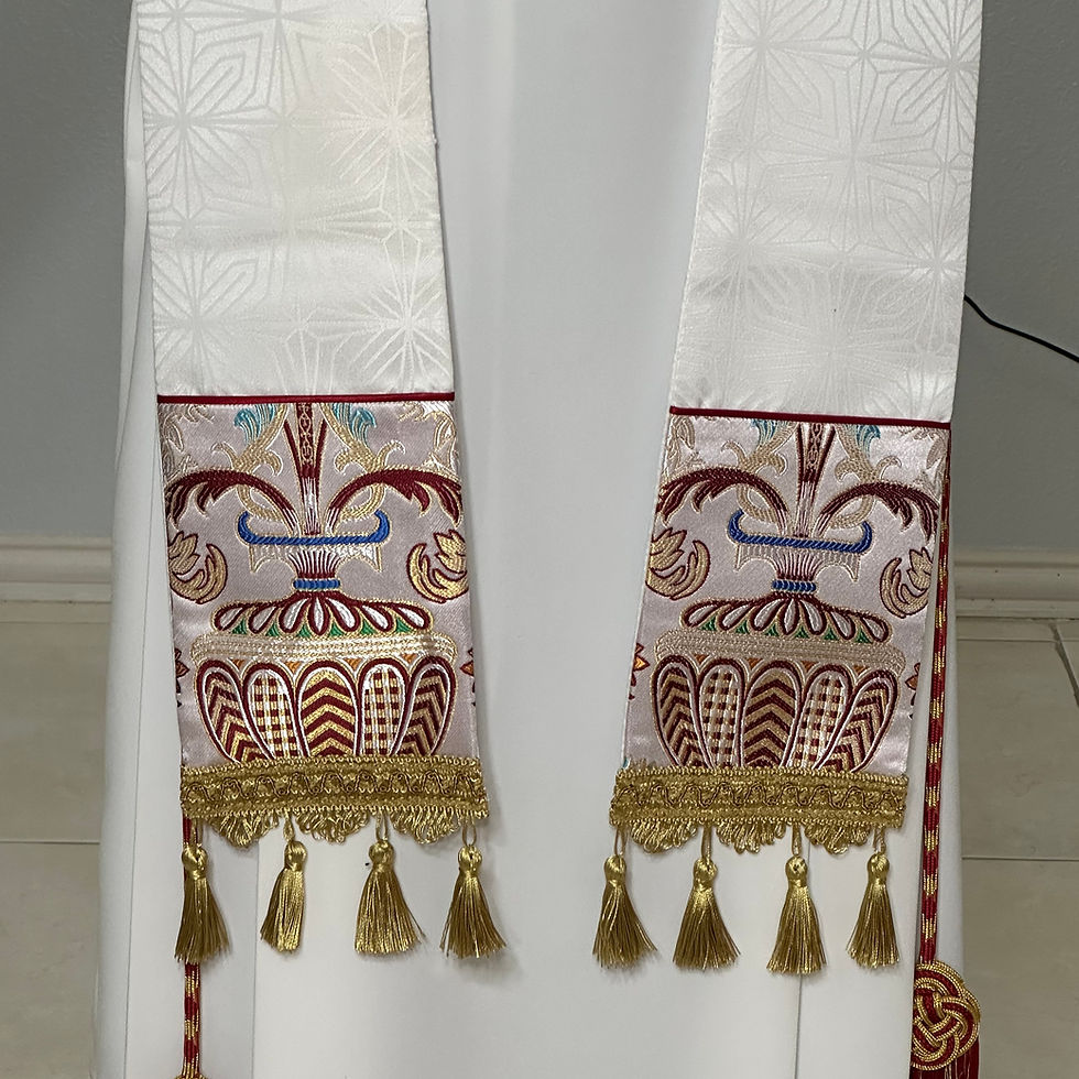 Thumbnail: WHITE CORONATION-PRIEST STOLE  WITH TASSELS 