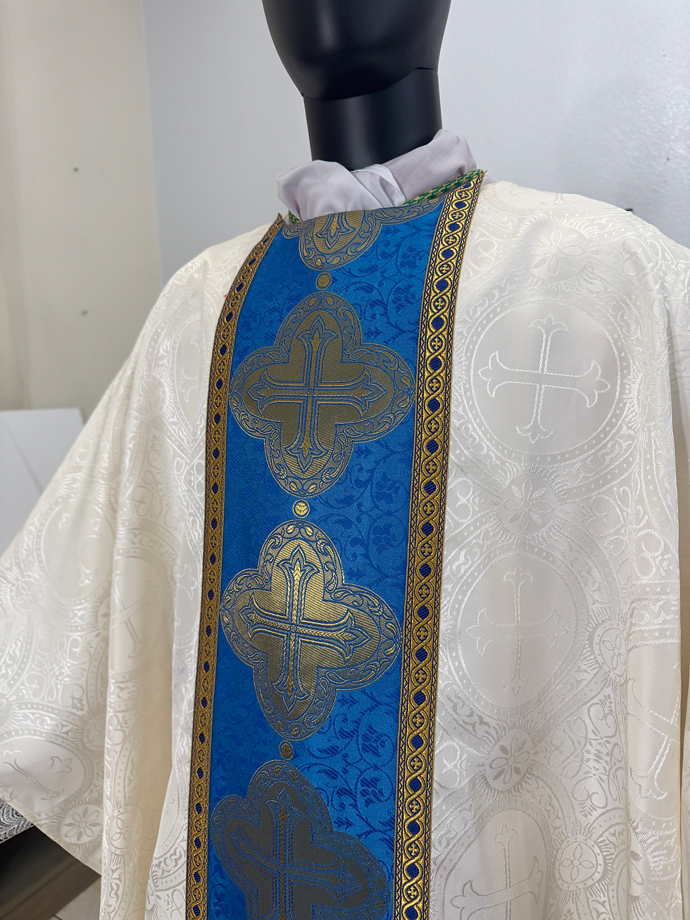 Thumbnail: White / Blue Gothic Chasuble set 