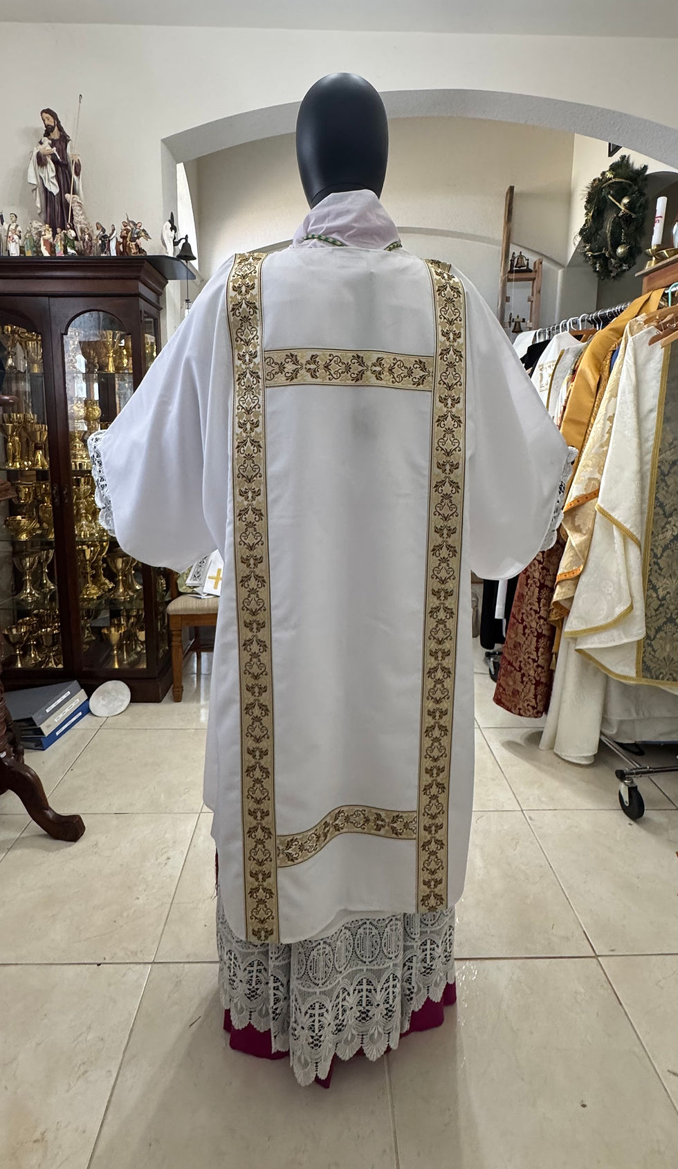 Thumbnail: White Dalmatic + Stole
