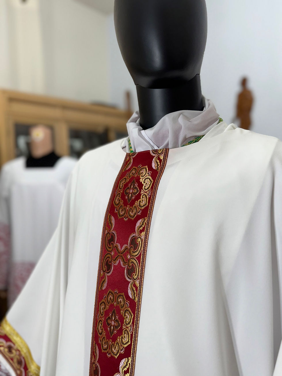 Thumbnail: White Chasuble set  with Stole 