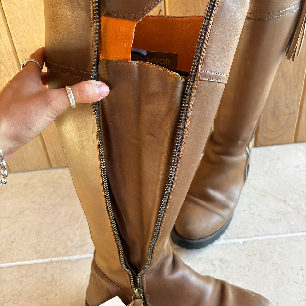 Thumbnail: Fairfax & Favor Oak Explorer Boots Uk8
