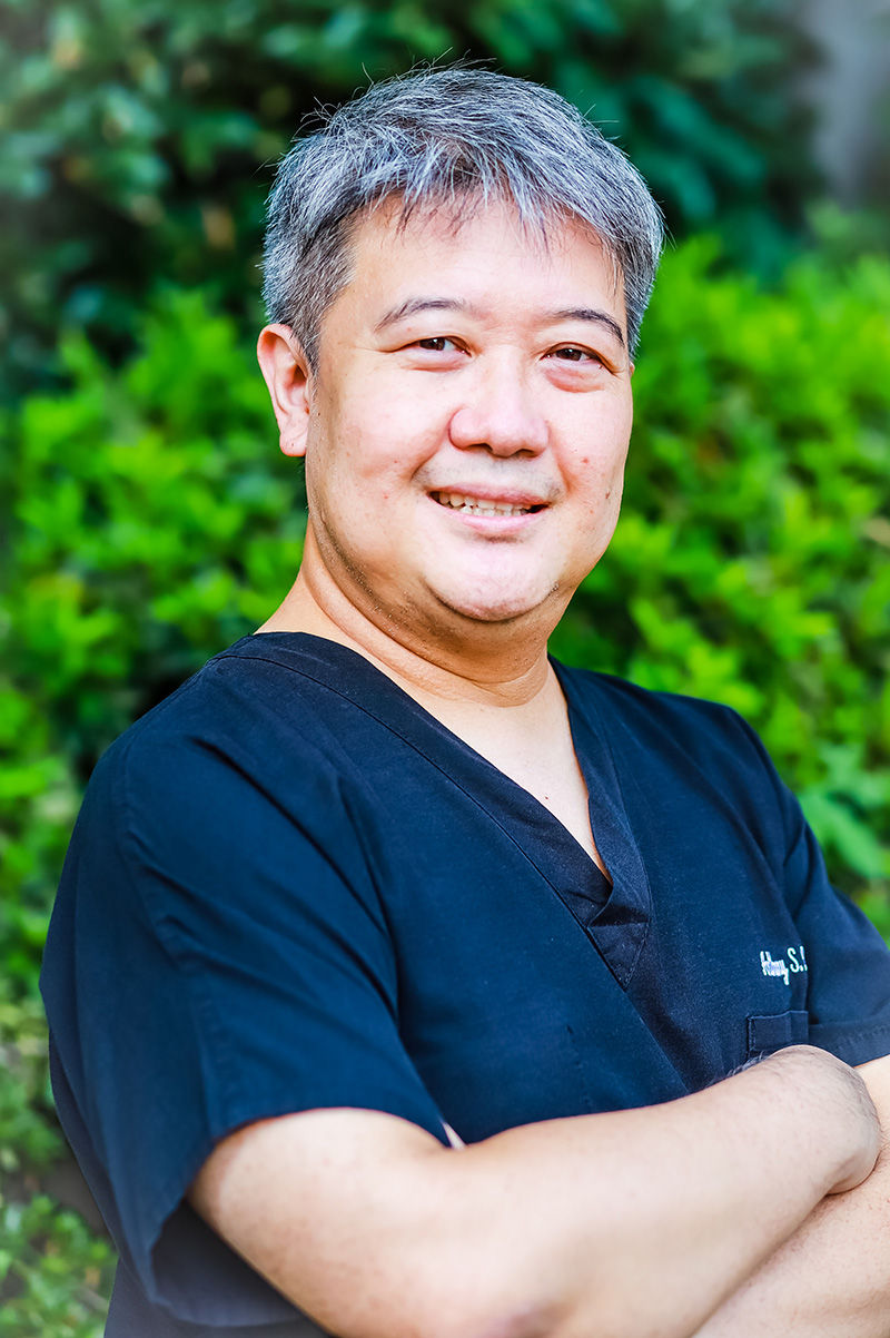 Tokyo Dentist Anthony Drennan