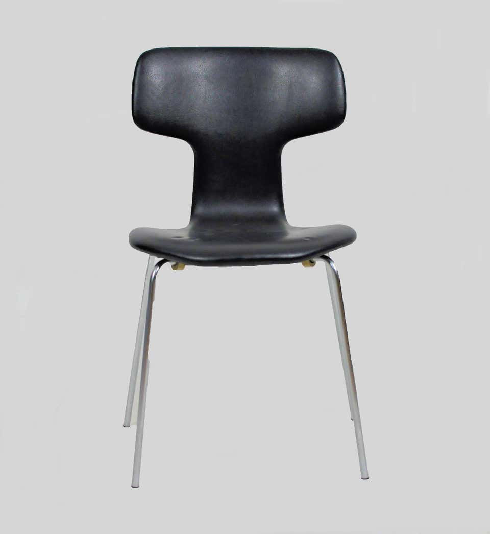 Thumbnail: 1960s Arne Jacobsen Set of Eight T Chairs or Hammer Chairs by Fritz Hansen