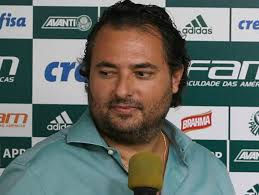 Alexandre Mattos descarta a contratação de Pedro Geromel e diz que não esta negociando com Goulart.