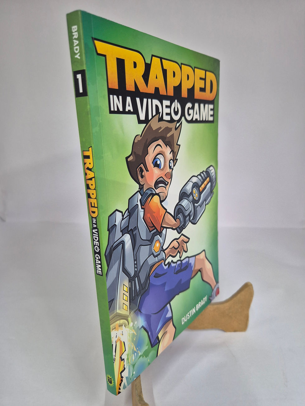 Miniatura: TRAPPED IN A VIDEO GAME