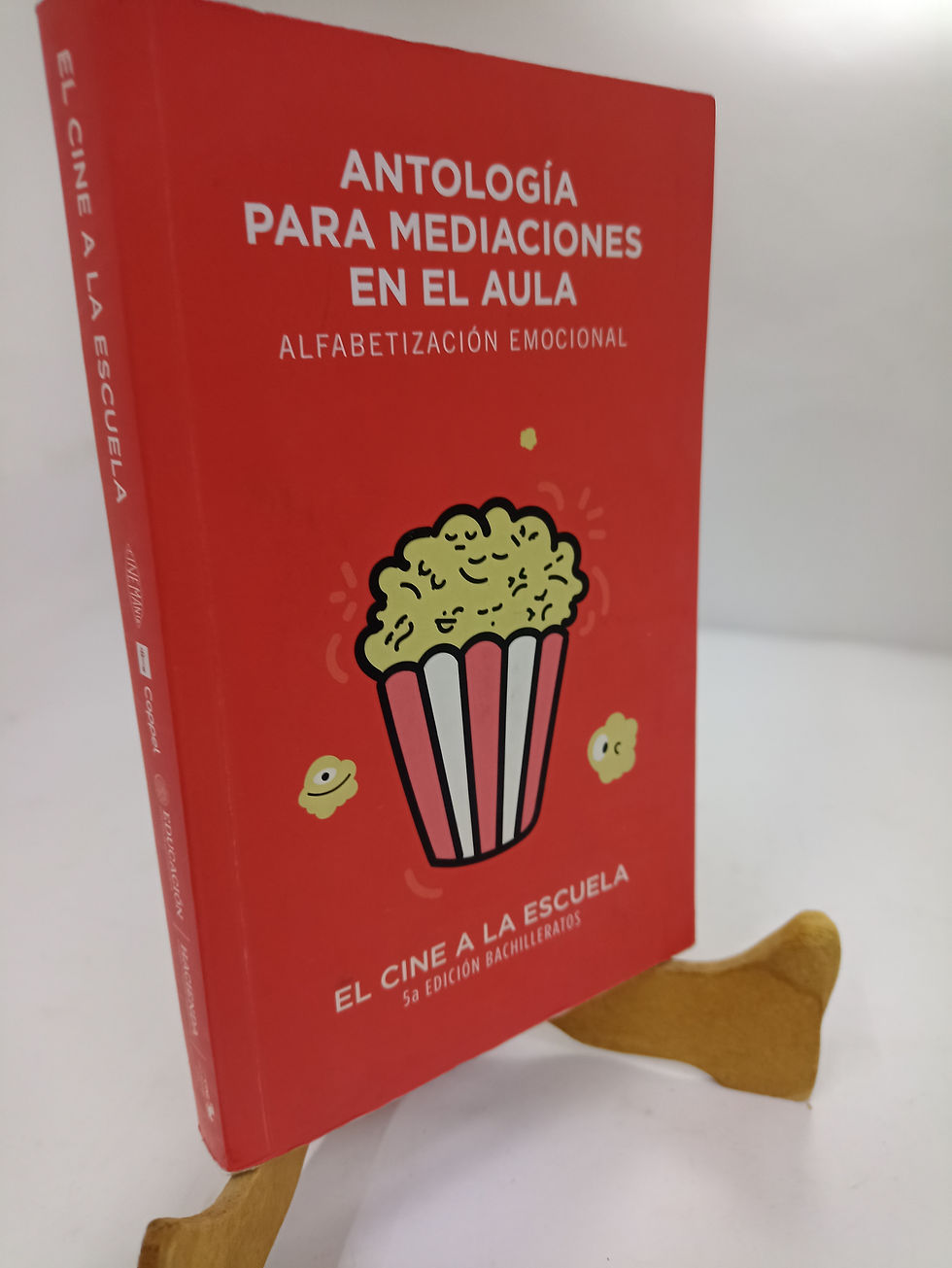 Miniatura: ANTOLOGÍA PARA MEDICACIONES EN EL AULA / EL CINE A LA ESCUELA / CÓMO MIRAR UNA P
