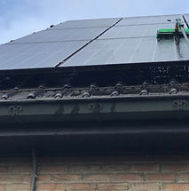 Kencco Schoonmaak - Expert in Raamwasserij, Ontmossing, Zonnepanelen en Gevelreiniging. Sprankelende ramen, gereinigde daken, optimale zonnepanelen en frisse gevels. Betrouwbaar, professioneel en met oog voor detail. Bezoek https://www.kenccoschoonmaak.be/ en ervaar onze hoogwaardige schoonmaakdiensten