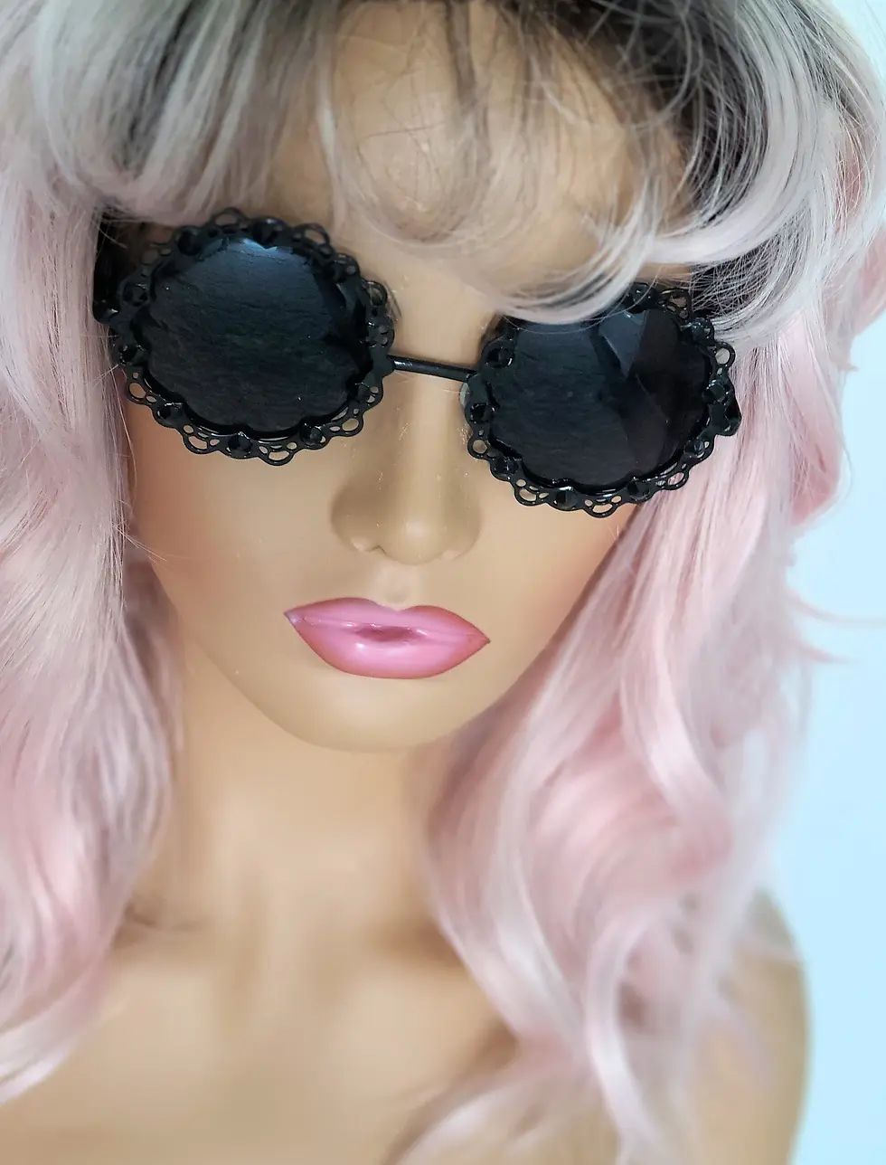 Thumbnail: Lacey