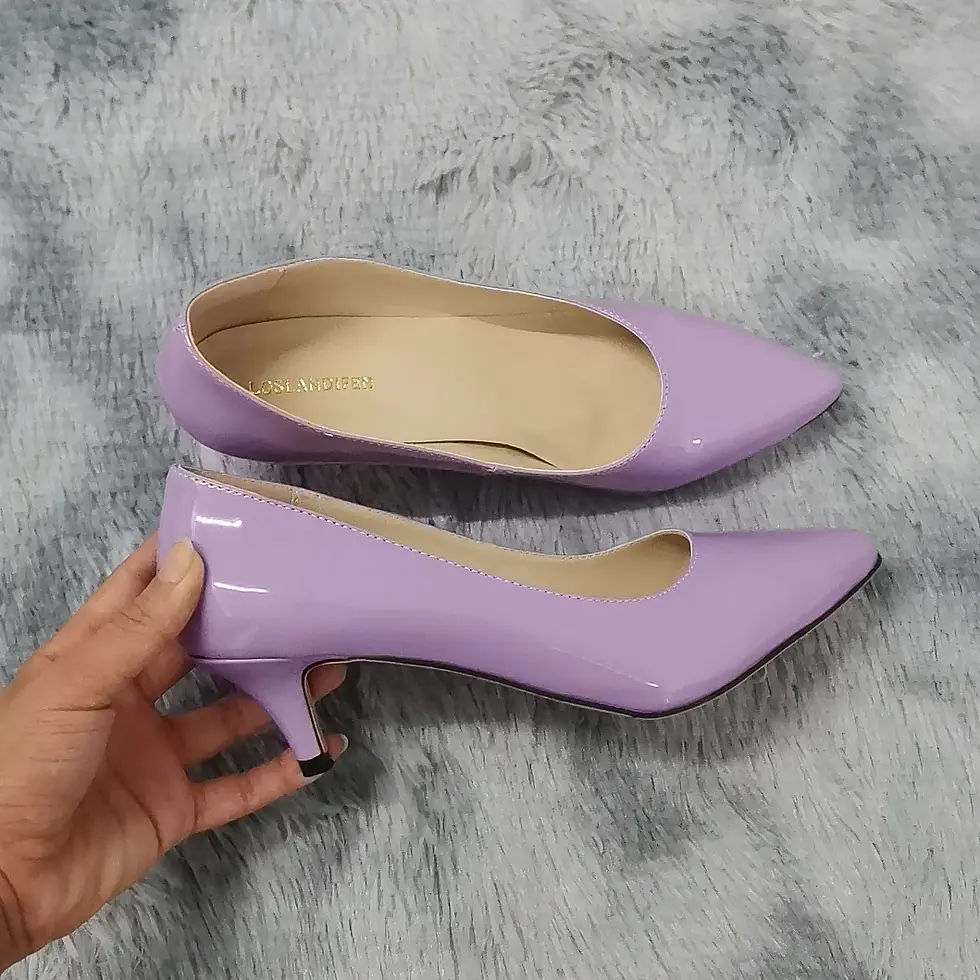 Thumbnail: Classic Kitten Heel Pointed Toe Pump