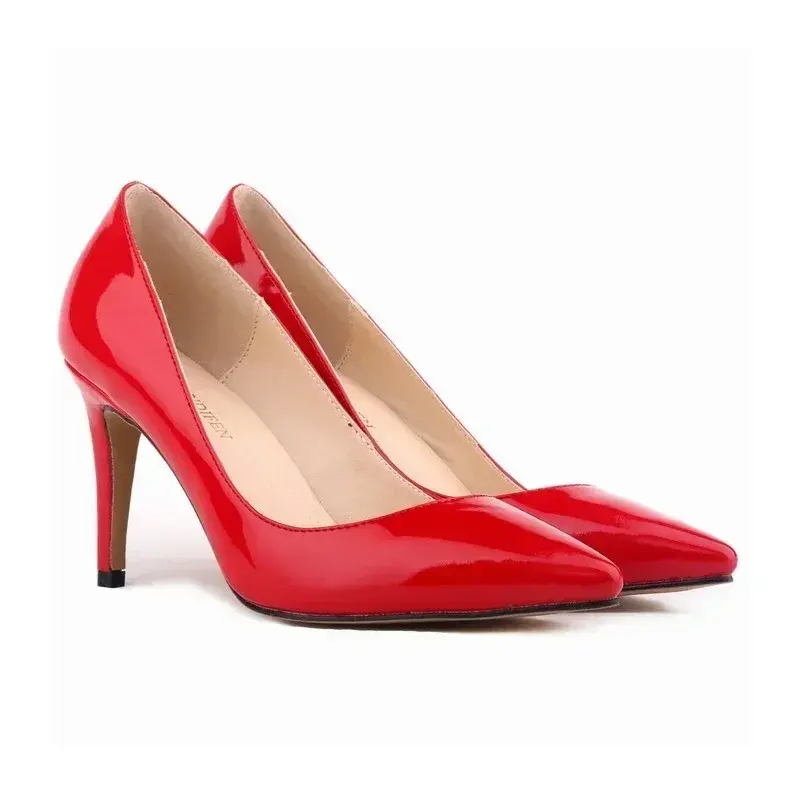 Thumbnail: Classic Stiletto Pump 9cm — Pointed Toe