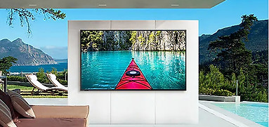 No-Glare-Outdoor-TV-.jpg