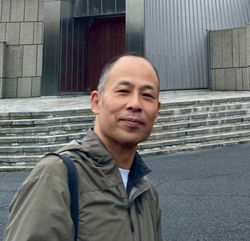 プロフィール