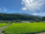 入笠山が見える富士見町の景色。こうした環境で活動することを大切にしたい。