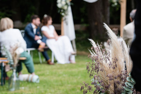 Cérémonie de mariage en extérieur 