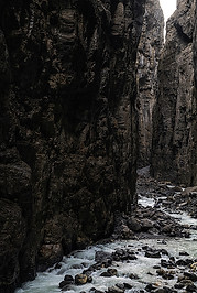 Grindelwald Glacier Gorge_5.jpg
