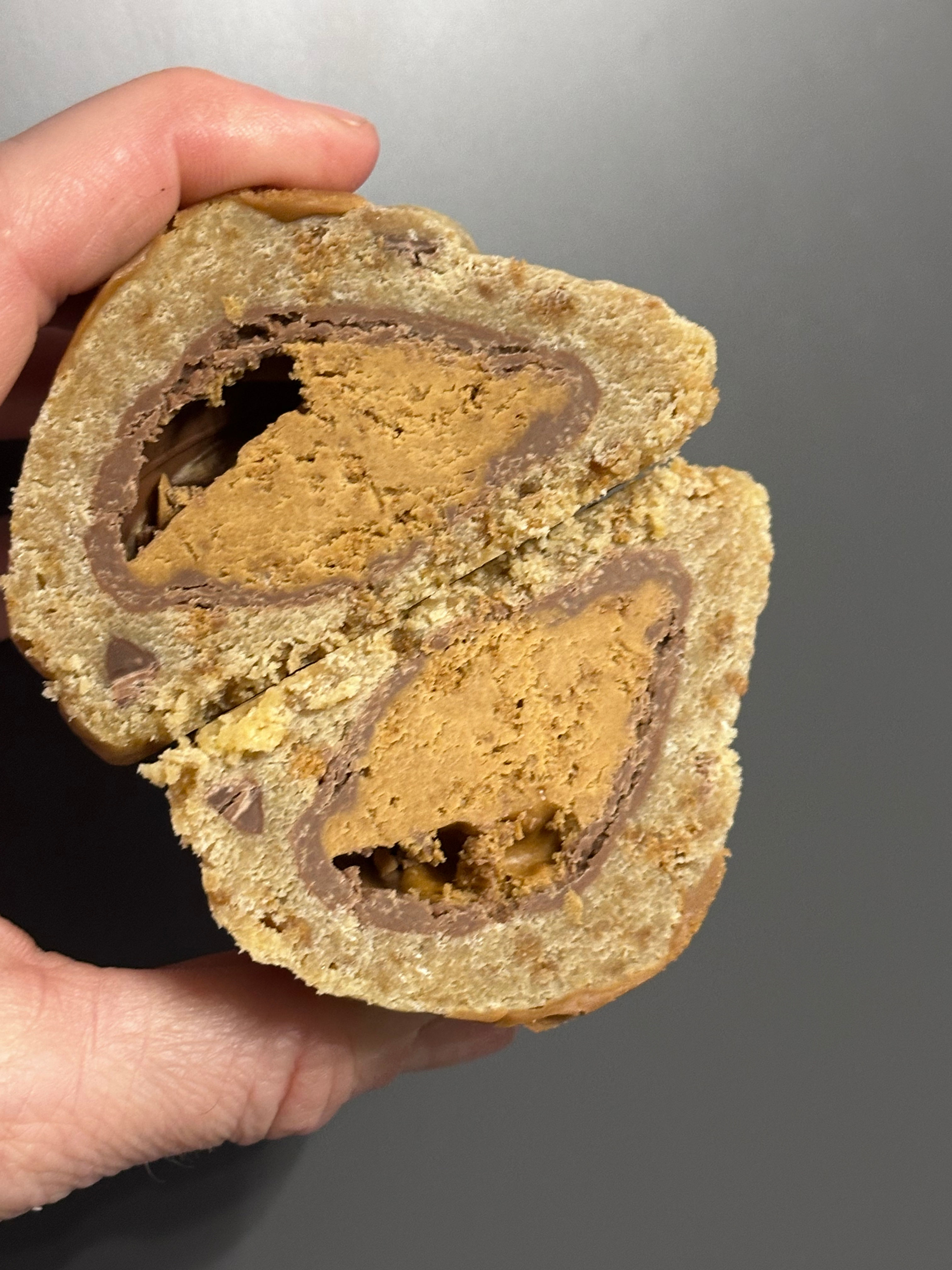 Biscoff egg stuffed cookie 