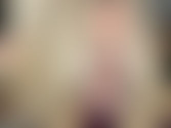 Blonde bombshell hilights with long textured attractive layerd hair