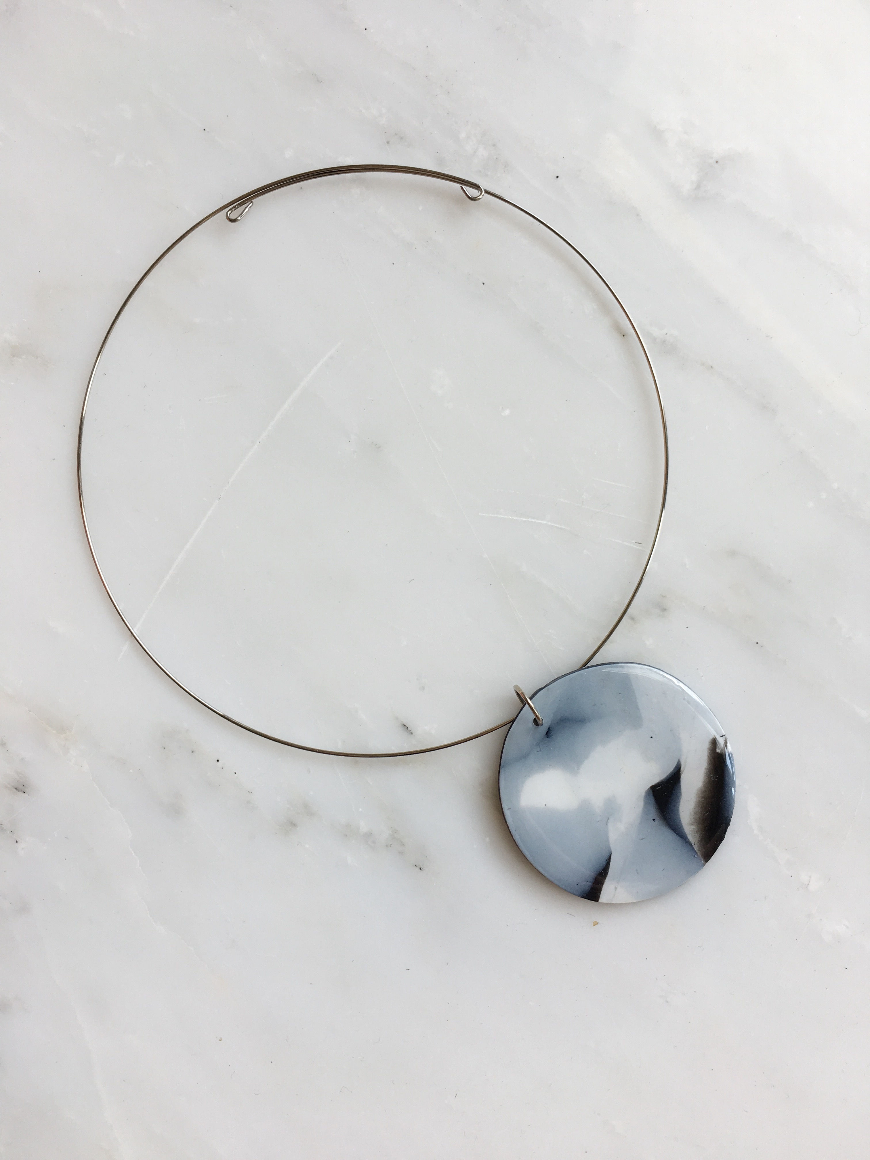 B&W Moon Choker III
