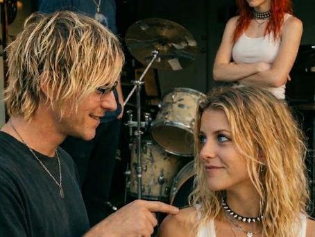 Chapter 4: Roxy’s Dirty Little Secret