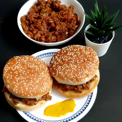 SLOPPY JOES