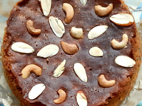TRADITIONAL PLUM CAKE