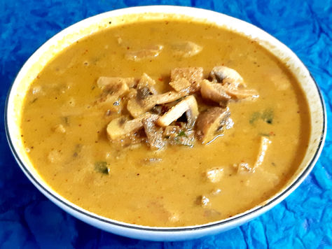 MUSHROOM THEEYAL (MUSHROOM IN ROASTED COCONUT GRAVY)