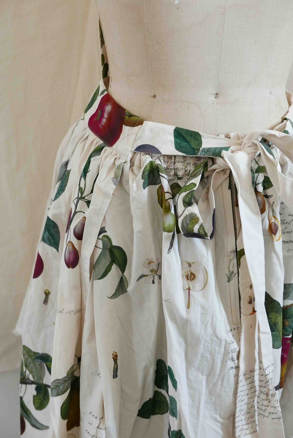 Thumbnail: Aleksandr Manaimis EHRENGARD APRON SKIRT les fruit exclusive edition