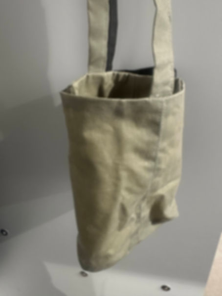 Studio Kettle the Pint Bag in Beeswax Gooseberry