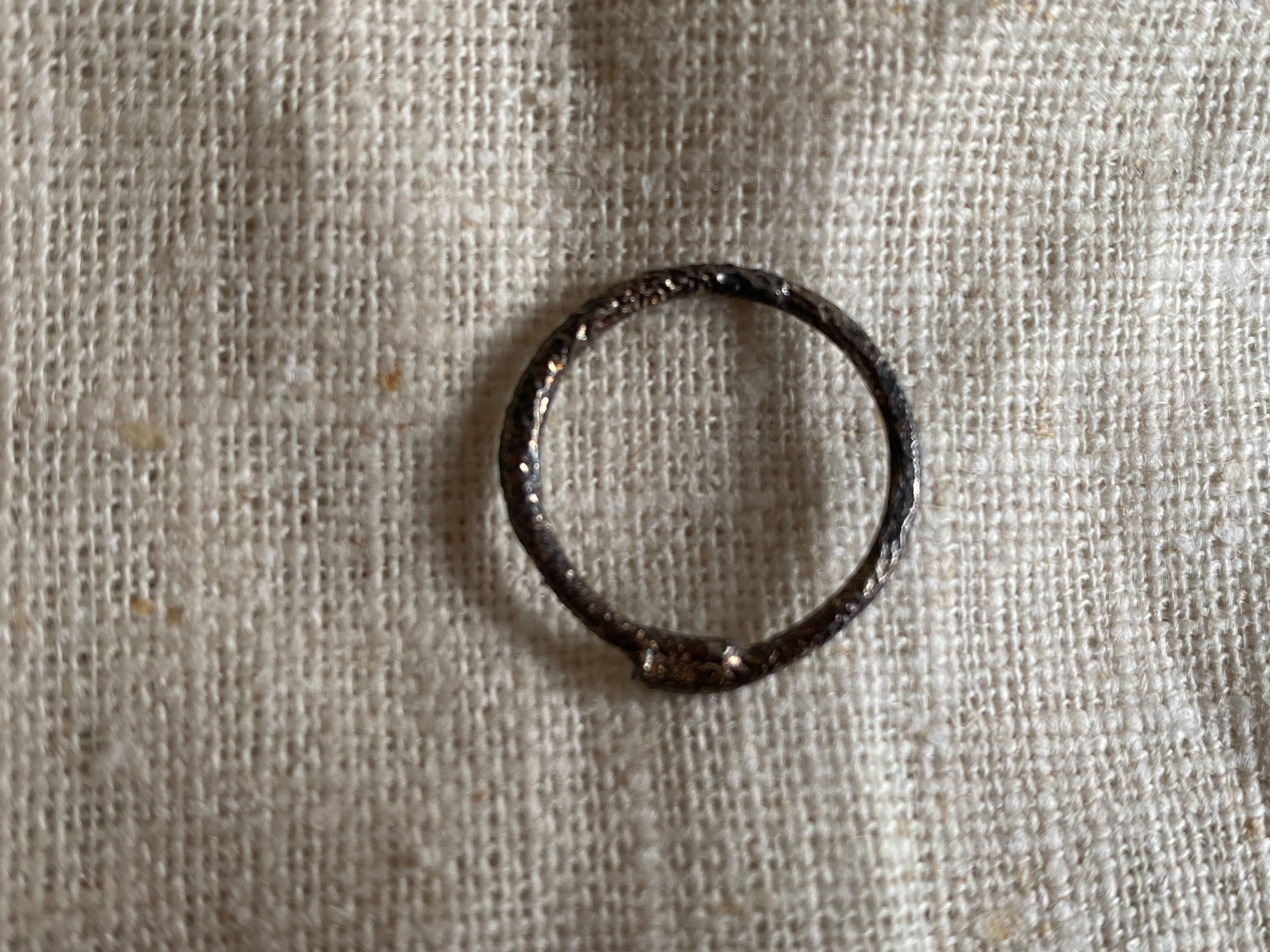 Hattie Wragg Entwine Stacking Ring - fine - oxidised silver