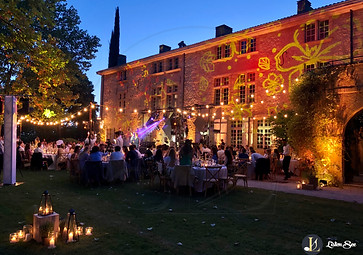 Château Sannes Ansouis Vaucluse 84 luberon guirlande guinguette ampoules filament Ciel éto