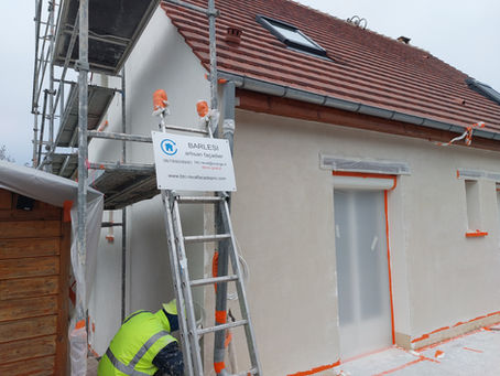 Travaux de ravalement de façade à Liancourt, dans l’Oise, réalisés par btc barlesi facadier.