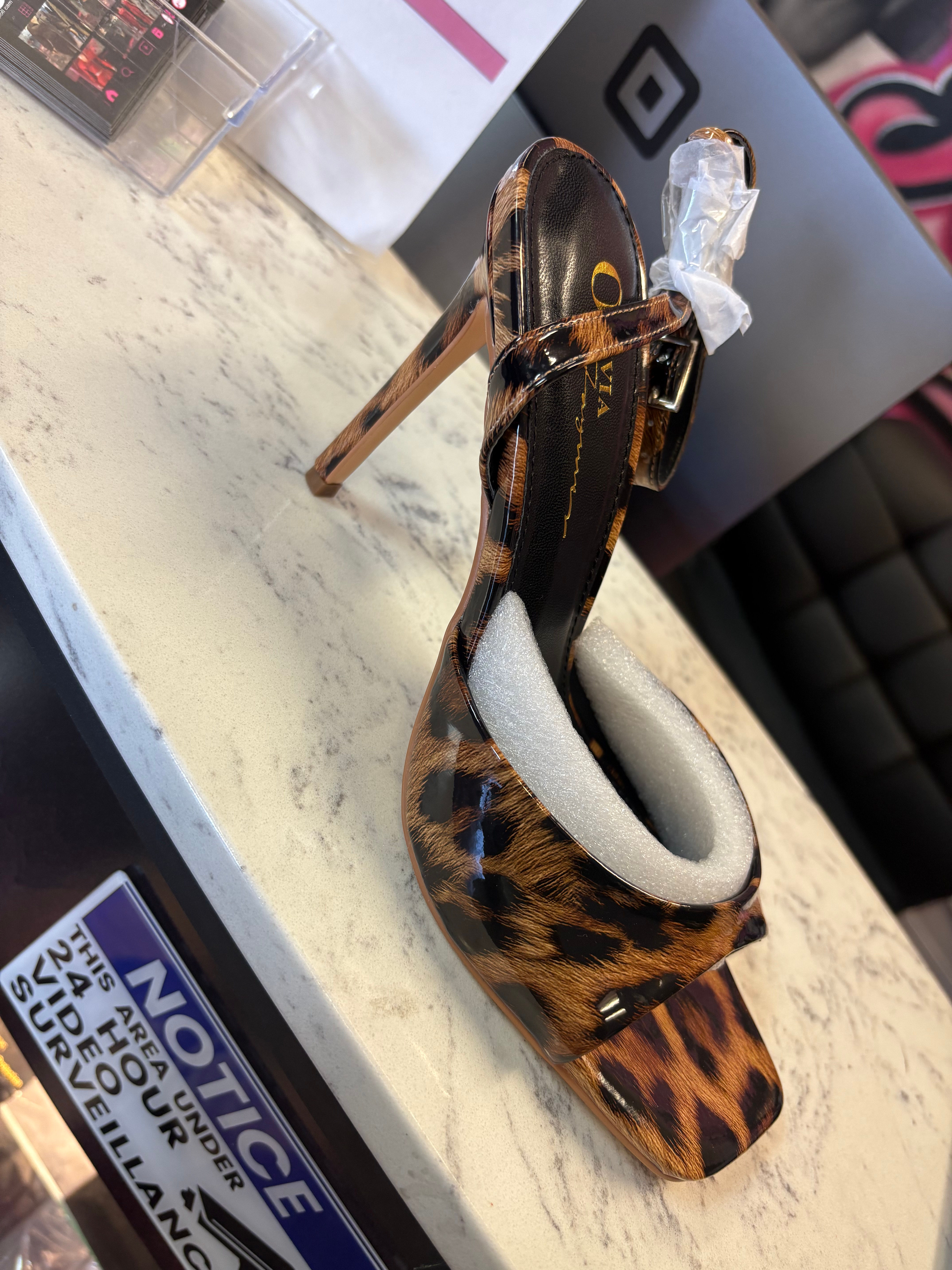 Leopard heel
