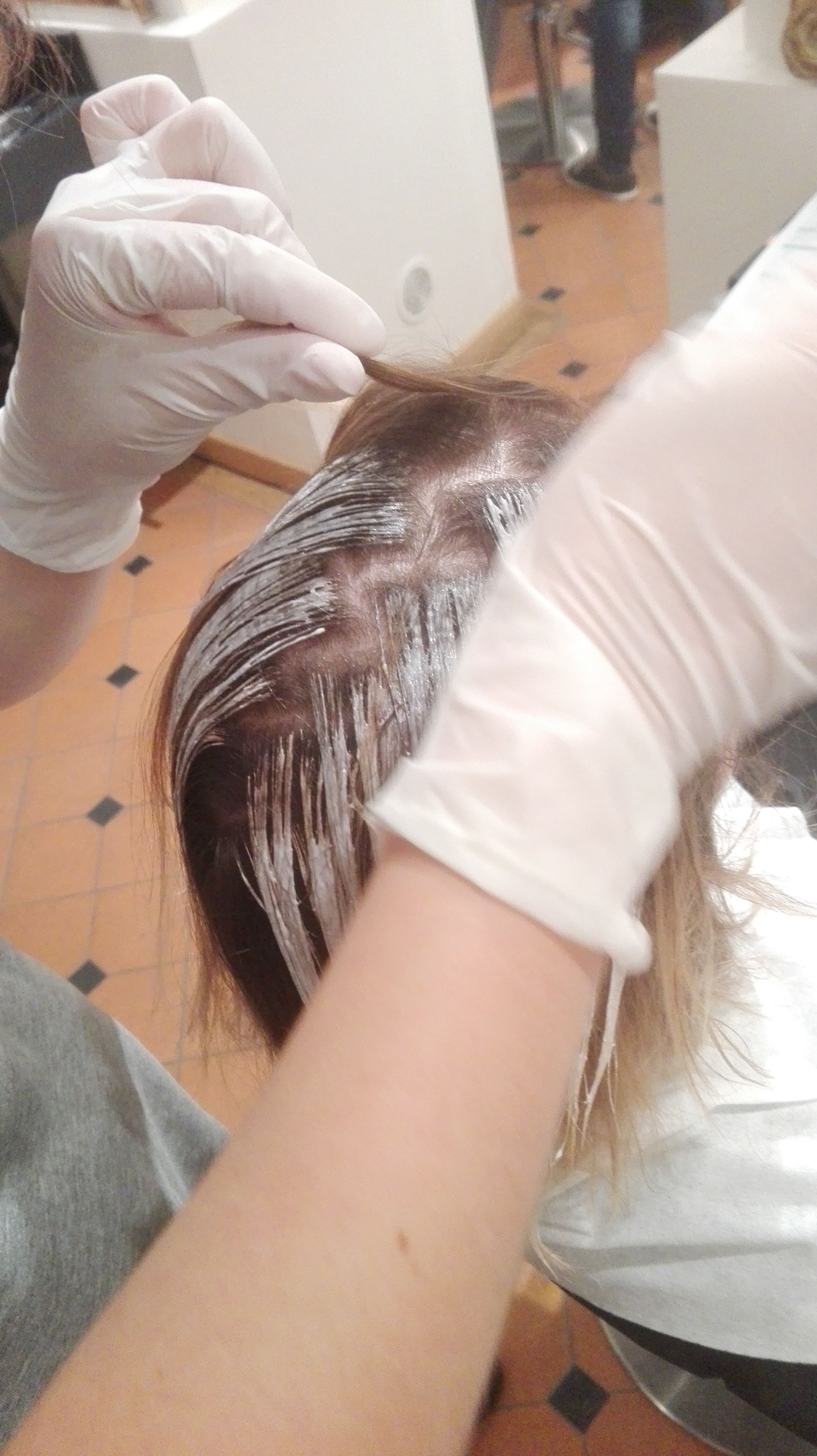 niloufar coiffeuse méche