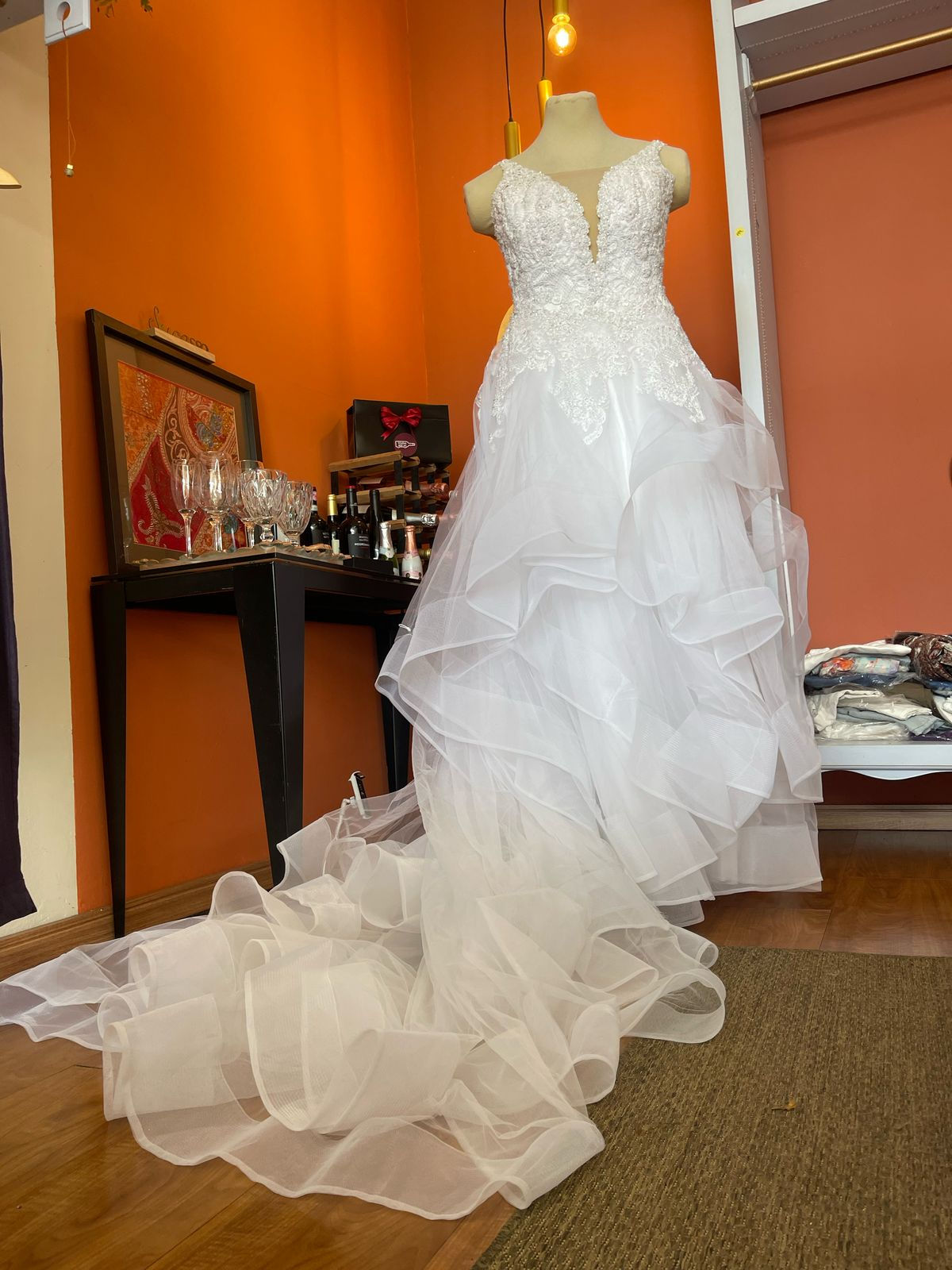 Vestido de noiva bordado 2 em 1 longo e curto