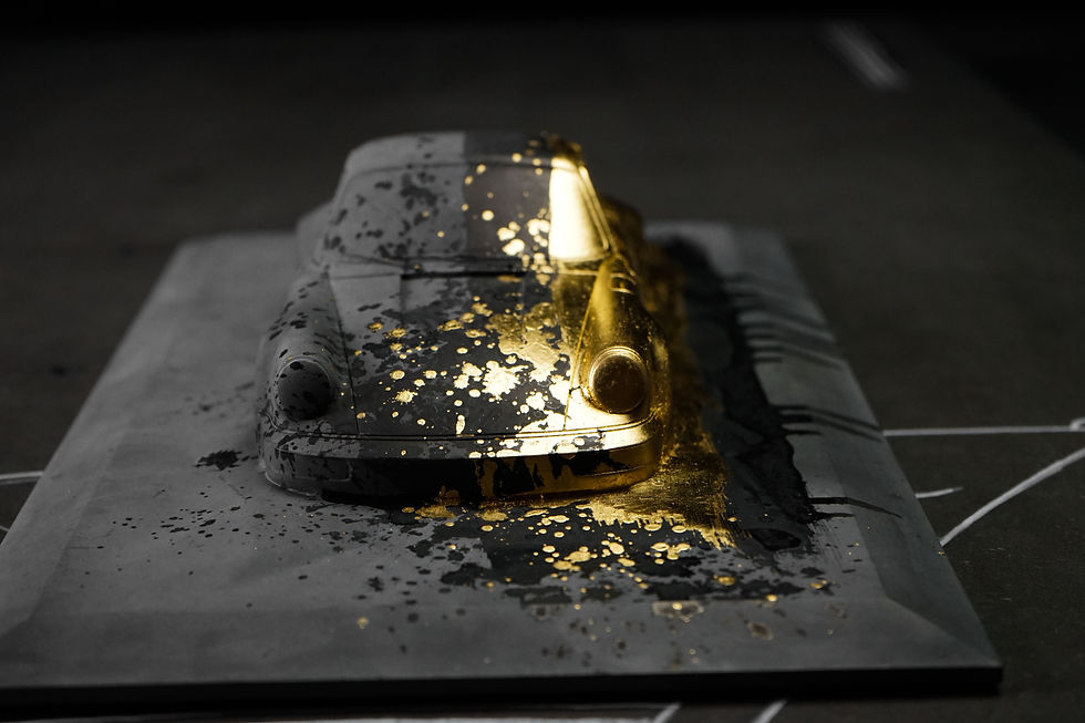 Thumbnail: Porsche 911 Carrera 964 Turbo - Gold Brush Stroke A