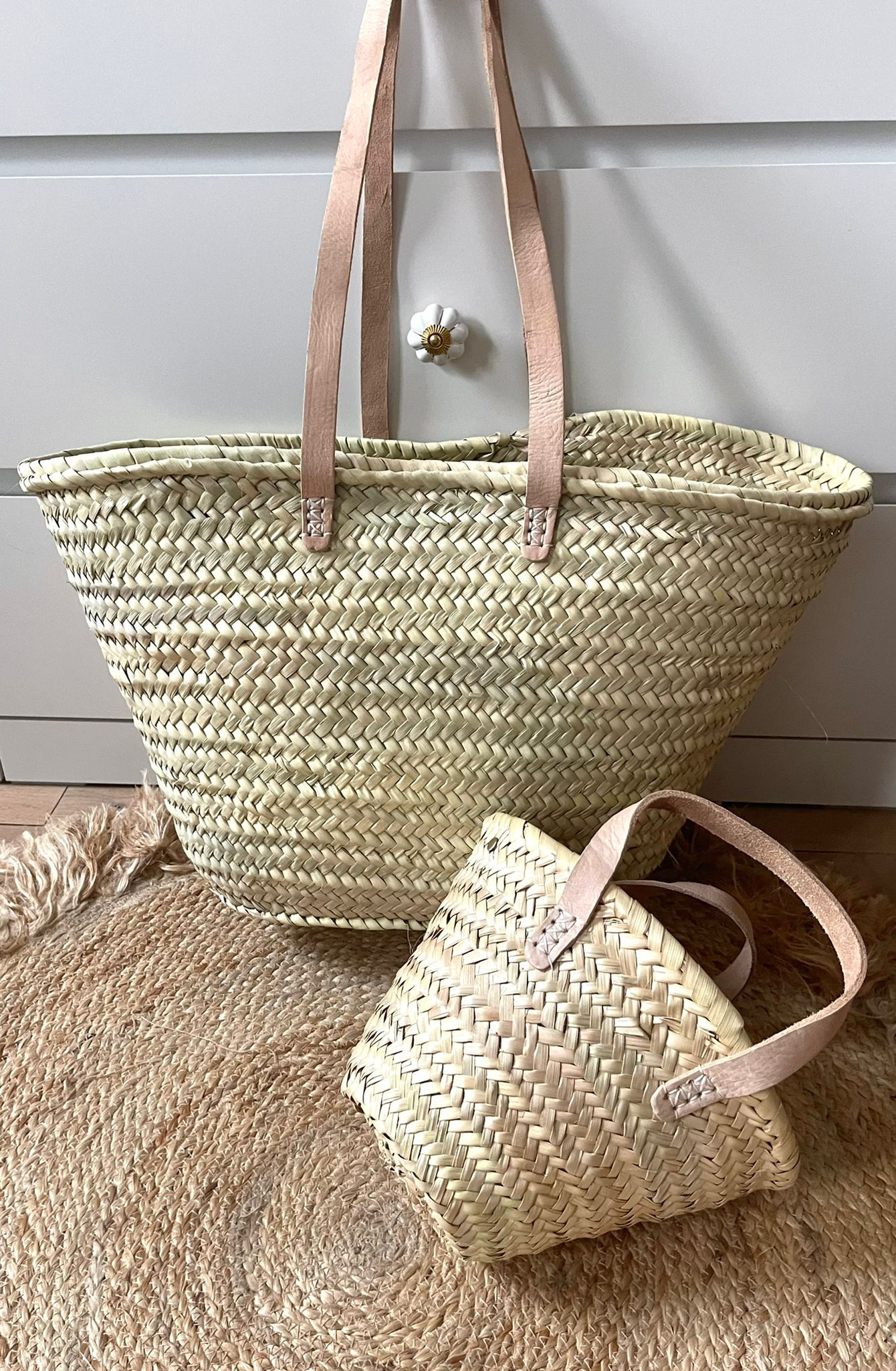 Leather handles shoppers