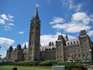 加拿大留学 | 低龄留学意愿暴涨136%!未来留学新趋势