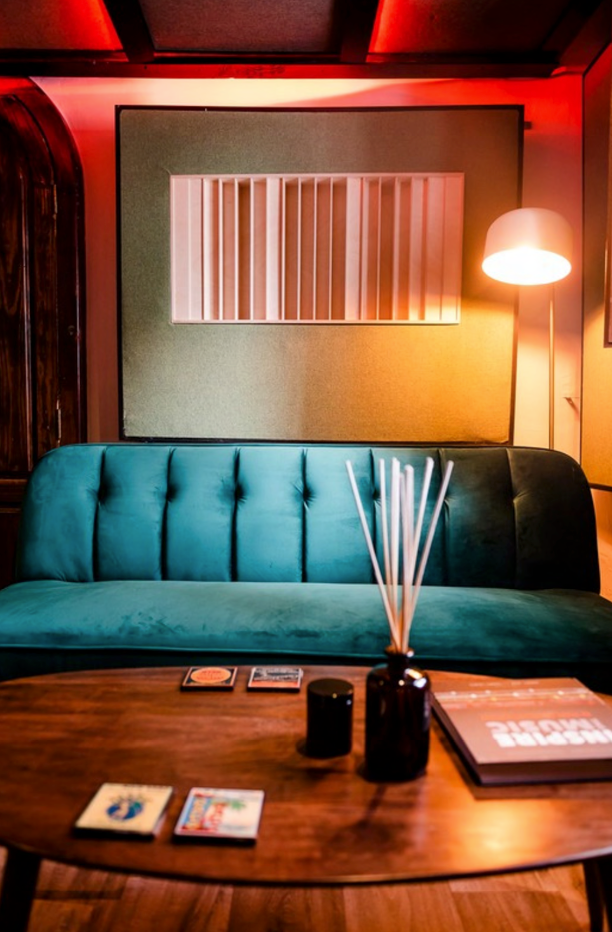 Studio Brochure 2026_STUDIO B.png