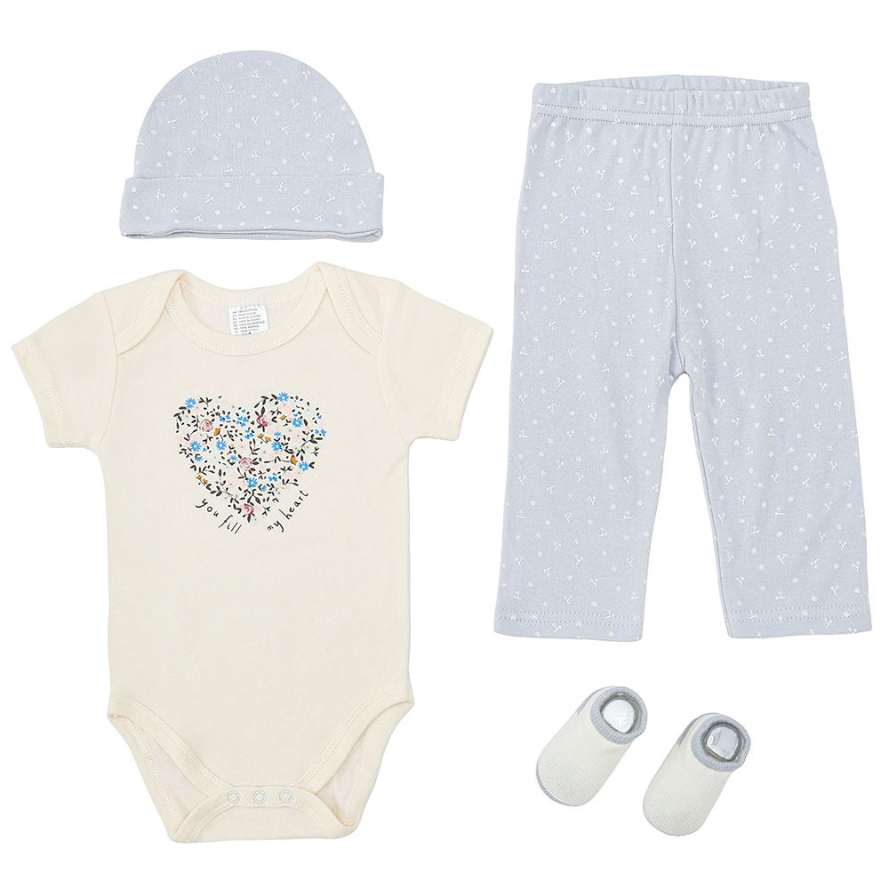 IT5906 Baby 4 pcs gift set