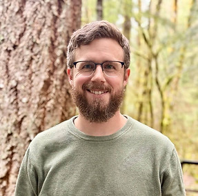 Zach Dennis headshot