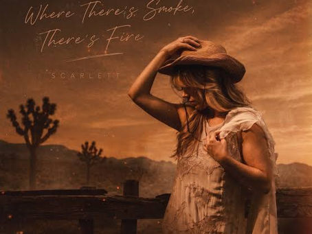 SCARLETT MACFARLANE SİNGS HER "SİLENT SCREAM" SONGS WİTH LOVE SCARLETT MACFARLANE SESSİZ ÇIĞLIK ŞARKILARINI AŞKLA SÖYLÜYOR