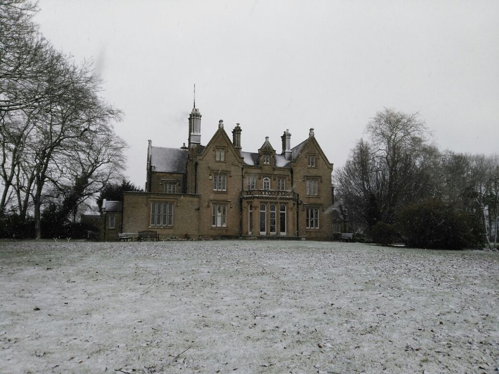 the SIM Manor / das SIM Hauptquartier in England