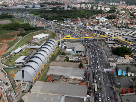 Metrô inaugura estação no aeroporto