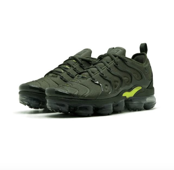 vapormax green and white