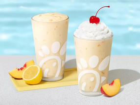 Chick-fil-A’s New Frozen Summer Drink Is Peachy, Creamy, And Totally Worth It