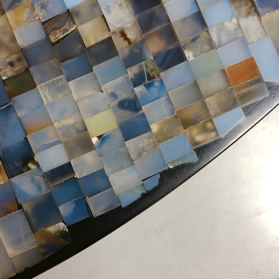 Miniature : Ado Chale Freeform Mosaic of Chalcedony Agate Coffee Table, circa 1980, Belgium.